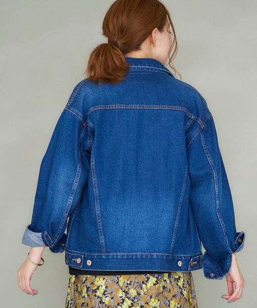 le.coeur blanc（ルクールブラン）の「デニムオーバーブルゾン（デニムジャケット・レディース・ネイビー/ブルー・38）」の14枚目の写真