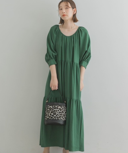 F by ROSSO(エフバイロッソ)の「F by ROSSO ギャザーネックティアードワンピース(ワンピース・レディース・グリーン/マスタード/レッド系その他・38/36)」の5枚目の写真