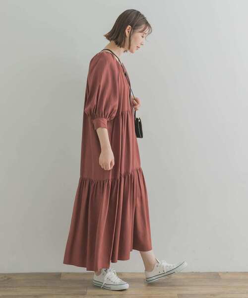F by ROSSO(エフバイロッソ)の「F by ROSSO ギャザーネックティアードワンピース(ワンピース・レディース・グリーン/マスタード/レッド系その他・38/36)」の18枚目の写真