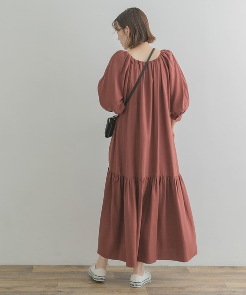 F by ROSSO(エフバイロッソ)の「F by ROSSO ギャザーネックティアードワンピース(ワンピース・レディース・グリーン/マスタード/レッド系その他・38/36)」の19枚目の写真