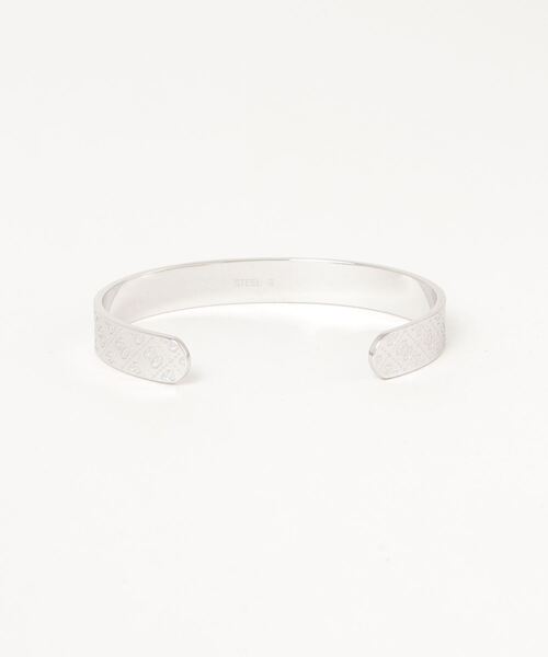 Guess(ゲス)の「GOLDEN HOUR 8mm 4G Pattern Bangle (Silver)(バングル/リストバンド・レディース・シルバー・SMALL)」の3枚目の写真