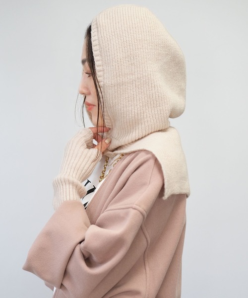 ＡＮＤＪ（アンドジェイ）の「【2022/AW】【ANDJMADE】バラクラバ＆アームウォーマー2点セット（ニットキャップ/ビーニー・レディース・ブラック/レッド/オフホワイト/モカ/ブラウン系その他・M）」の2枚目の写真