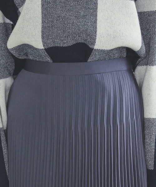 BEAMS HEART(ビームスハート)の「BEAMS HEART / 変形 プリーツスカート(スカート・レディース・カーキ/ベージュ/ブルー系その他・SMALL/MEDIUM)」の10枚目の写真