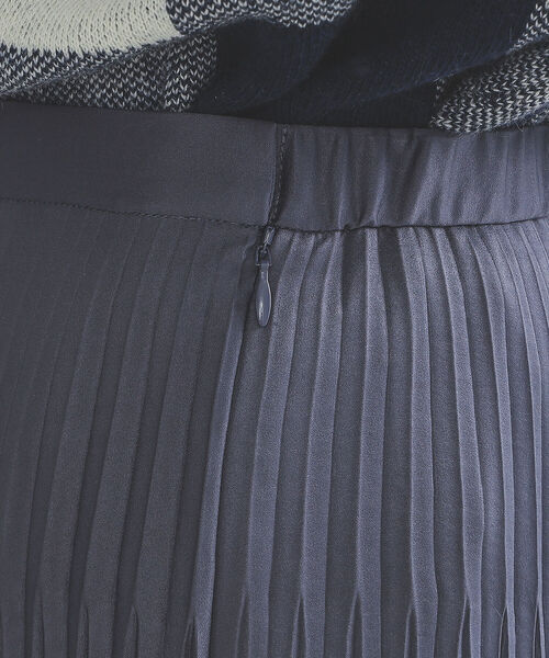 BEAMS HEART(ビームスハート)の「BEAMS HEART / 変形 プリーツスカート(スカート・レディース・カーキ/ベージュ/ブルー系その他・SMALL/MEDIUM)」の21枚目の写真