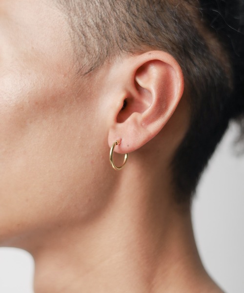 Pledge(プレッジ)の「★Pledge(プレッジ)★MINIフープ ピアス(ペア)(ピアス(両耳用)・レディース・ゴールド/ブラック/シルバー・FREE)」の8枚目の写真