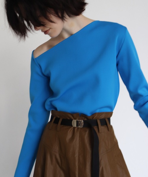 DRESSLAVE（ドレスレイブ）の「mat yarn design neck pull(アシンメトリーネックプルオーバー)（ニット/セーター・レディース・グレー/ブルー/ブラウン・38）」の3枚目の写真