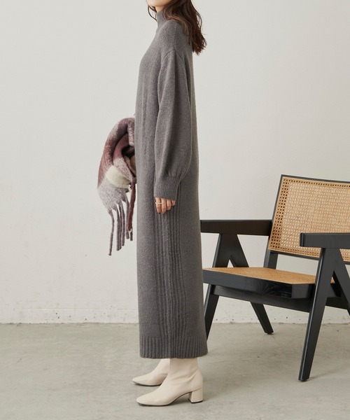 CLEARIMPRESSION （クリアインプレッション）の「ブークレボリュームスリーブワンピース（ワンピース・レディース・グレー/ブラック/アイボリー・FREE）」の8枚目の写真