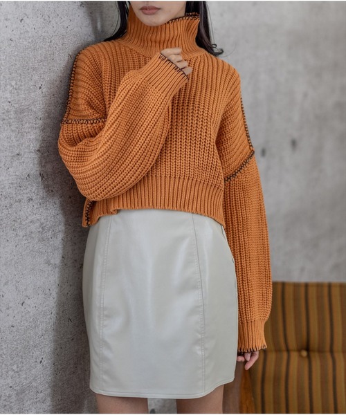 clear（クリア）の「配色ステッチショート丈ニットトップス（ニット/セーター・レディース・ブラック/オレンジ/アイボリー・F）」の3枚目の写真