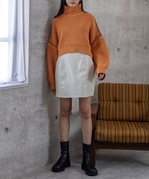 clear（クリア）の「配色ステッチショート丈ニットトップス（ニット/セーター・レディース・ブラック/オレンジ/アイボリー・F）」の15枚目の写真