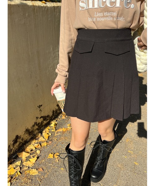 WC（ダブル シー）の「フェイクポケットプリーツスカート（スカート・レディース・ブラック/アイボリー・FREE）」の6枚目の写真