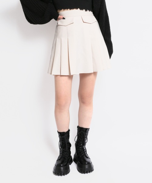 WC（ダブル シー）の「フェイクポケットプリーツスカート（スカート・レディース・ブラック/アイボリー・FREE）」の8枚目の写真