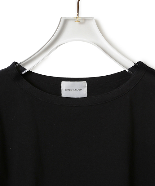 CAROLINA GLASER（カロリナ グレイサー）の「CAROLINA GLASER / バックオープンカットソー（Tシャツ/カットソー・レディース・ホワイト/ブラック・ONE SIZE）」の5枚目の写真