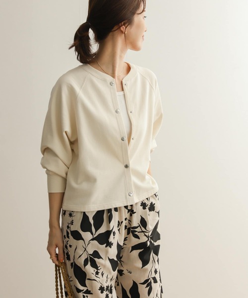 URBAN RESEARCH DOORS（アーバンリサーチドアーズ）の「コットンスウェットラグランショートカーディガン（カーディガン/ボレロ・レディース・アイボリー/グレー系その他/ネイビー・MEDIUM）」の17枚目の写真