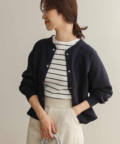 URBAN RESEARCH DOORS（アーバンリサーチドアーズ）の「コットンスウェットラグランショートカーディガン（カーディガン/ボレロ・レディース・アイボリー/グレー系その他/ネイビー・MEDIUM）」の22枚目の写真