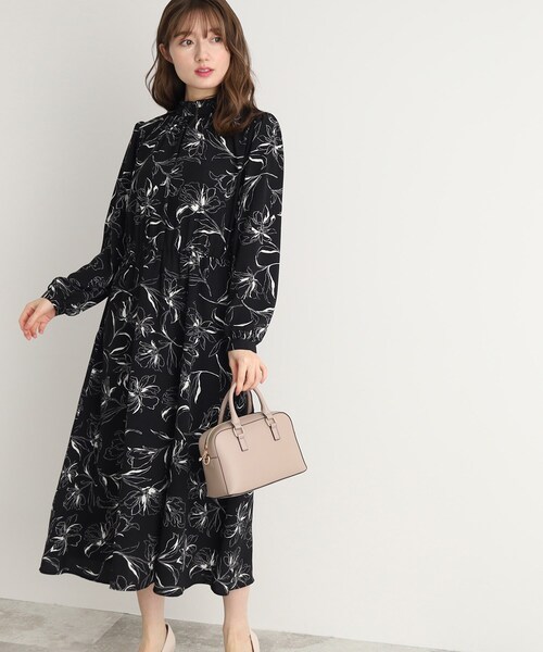 DRESKIP（ドレスキップ）の「◆【いつだって女性らしく】フラワー柄 プチフリル ワンピース（ワンピース・レディース・ブラック系/ブルー系/ホワイト系3・03/02）」の3枚目の写真