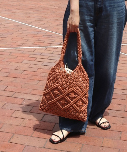 T・S・L(ティーエスエル)の「マクラメ編みフラットトートバッグ(トートバッグ・レディース・オレンジ/アイボリー/ミント/ブラック・FREE)」の1枚目の写真