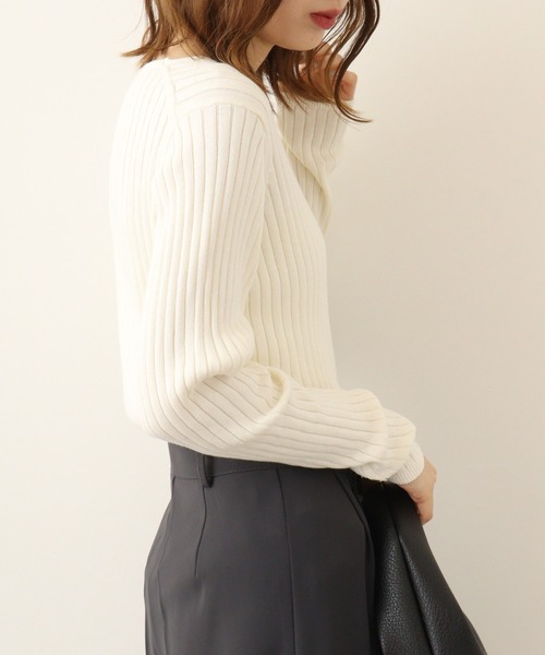 atONE(アットワン)の「atONE Vネックリブニット 長袖(ニット/セーター・レディース・ダークグリーン/杢グレー/ブラック/グレイッシュベージュ/バーガンディー/オフホワイト・M-L/4L~5L/LL~3L/M~L)」の9枚目の写真
