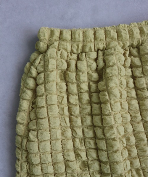TRUNC(トランクエイティーエイト)の「Popcorn Straight Skirt(スカート・レディース・マスタード/ブラック・FREE)」の5枚目の写真