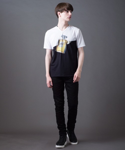 Buffalo Bobs(バッファローボブズ)の「CHOP(チョップ) Vネック 香水プリント Tシャツ(Tシャツ/カットソー・メンズ・ホワイト・1-2/2-3/3-4)」の7枚目の写真