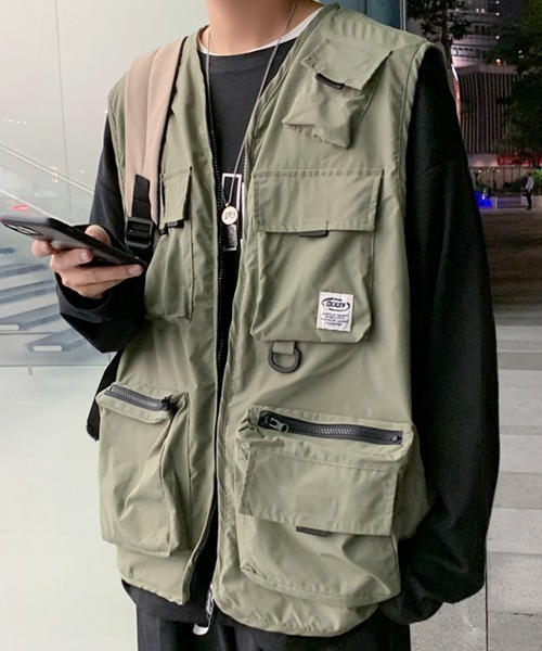 SEN TOKYO（セントーキョー）の「軽い羽織りに最適な一枚！ミリタリー テクニカルフィッシングベスト（ベスト・メンズ・カーキ/ブラック・FREE）」の7枚目の写真