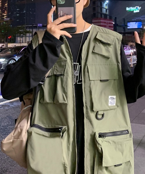 SEN TOKYO（セントーキョー）の「軽い羽織りに最適な一枚！ミリタリー テクニカルフィッシングベスト（ベスト・メンズ・カーキ/ブラック・FREE）」の8枚目の写真