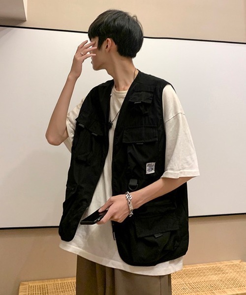 SEN TOKYO（セントーキョー）の「軽い羽織りに最適な一枚！ミリタリー テクニカルフィッシングベスト（ベスト・メンズ・カーキ/ブラック・FREE）」の19枚目の写真