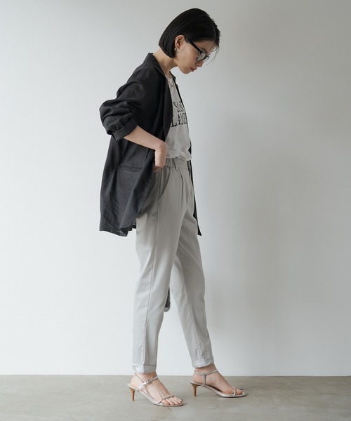 LOUNGEDRESS(ラウンジドレス)の「裾ねじりパンツ(チノパンツ・レディース・ネイビー/ライトグレー/ベージュ/ブラック/カーキ/チャコールグレー・LARGE/MEDIUM/SMALL/X-SMALL)」の11枚目の写真