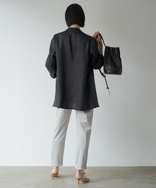 LOUNGEDRESS(ラウンジドレス)の「裾ねじりパンツ(チノパンツ・レディース・ネイビー/ライトグレー/ベージュ/ブラック/カーキ/チャコールグレー・LARGE/MEDIUM/SMALL/X-SMALL)」の12枚目の写真