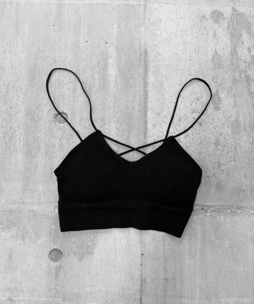 LVEU.(ラブユ.)の「【LVEU.】ダブルストラップバッククロスブラトップ / トップス ブラトップ キャミソール パット カップ クロス インナー ブラック(キャミソール・レディース・ブラック・FREE)」の8枚目の写真