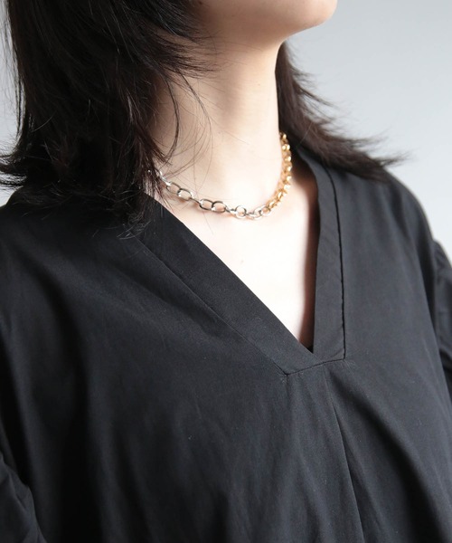 MAISON BREEZE（メゾンブリーズ）の「【MAISON BREEZE】Vネックパフスリーブワンピース SCCH355（ワンピース・レディース・グレー/ブラック/ブラウン・FREE）」の20枚目の写真