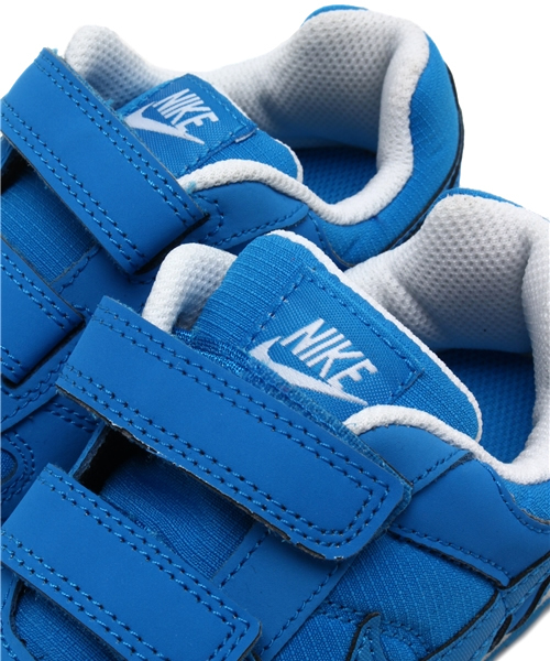 NIKE SPORTSWEAR（ナイキスポーツウェアー）の「ベビー キッズ ナイキ ベルクロ ランナー トドラー NIKE MD RUNNER TDV 652966（スニーカー・キッズ・ライトブルー/パープル・14cm/15cm/13cm/16cm）」の7枚目の写真
