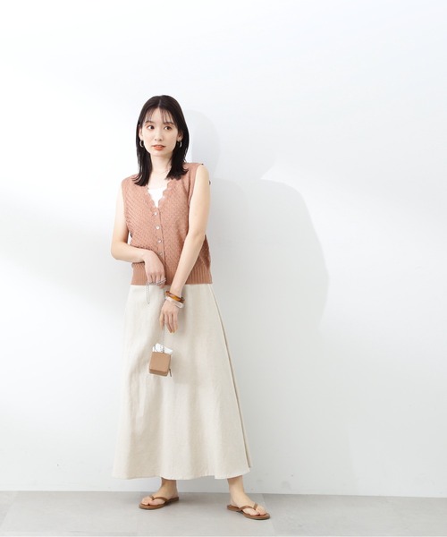 N.(N. Natural Beauty Basic)(エヌエヌナチュラルビューティーベーシック)の「◆リーフ柄編みVニットタンク(ニット/セーター・レディース・オフホワイト/モカ/グリーン・MEDIUM)」の12枚目の写真