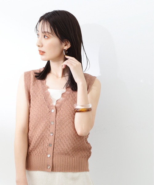 N.(N. Natural Beauty Basic)(エヌエヌナチュラルビューティーベーシック)の「◆リーフ柄編みVニットタンク(ニット/セーター・レディース・オフホワイト/モカ/グリーン・MEDIUM)」の16枚目の写真