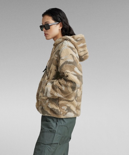 G-STAR(ジースター)の「SHORT TEDDY JACKET/ボアジップパーカー(その他アウター・レディース・ブラウン系カモフラージュ・SMALL/X-SMALL/MEDIUM)」の2枚目の写真