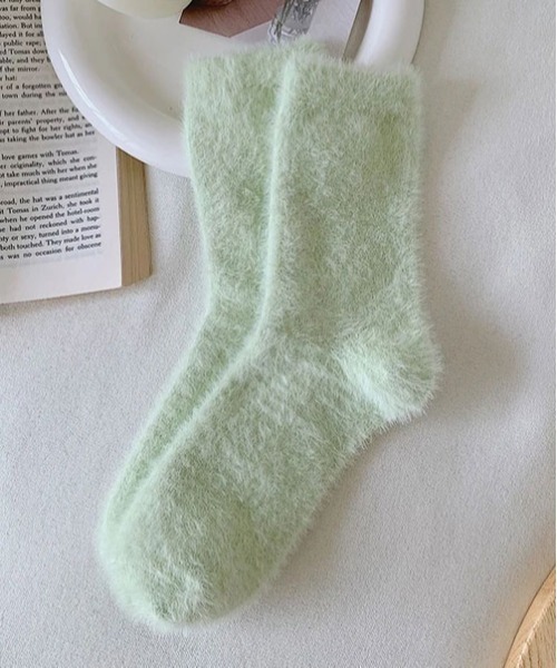 Jelly moo(ジェリームー)の「【 Jelly moo / ジェリームー 】 ふわもこ カラフル シャギーソックス #(ソックス/靴下・レディース・グリーン/パープル/ブルー/イエロー/ミント/ベビーピンク/ピンク/ホワイト/オレンジ/ブラック/ベージュ・FREE)」の5枚目の写真