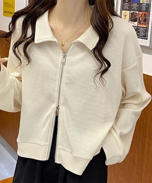 LADY LIKE(レディライク)の「ダブルジップ襟付きトップス(Tシャツ/カットソー・レディース・ブラック/サックスブルー/グレー/アイボリー・M)」の5枚目の写真
