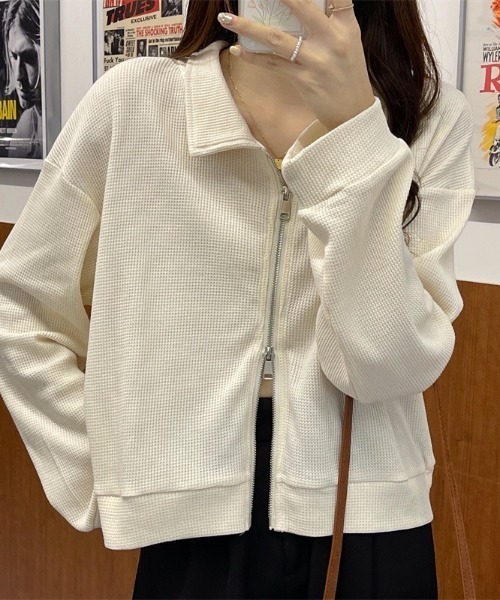 LADY LIKE(レディライク)の「ダブルジップ襟付きトップス(Tシャツ/カットソー・レディース・ブラック/サックスブルー/グレー/アイボリー・M)」の9枚目の写真