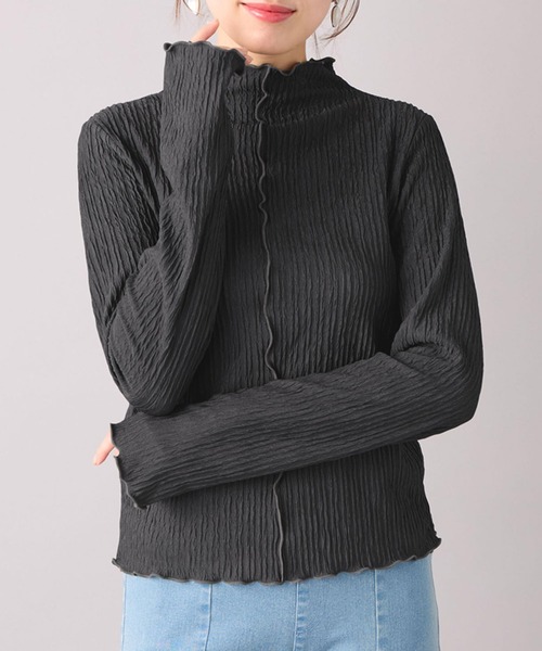 alotta(アロッタ)の「メロウ使いハイネックプルオーバー(Tシャツ/カットソー・レディース・アイボリー/ブラック/チャコール・M/L/LL/3L)」の3枚目の写真