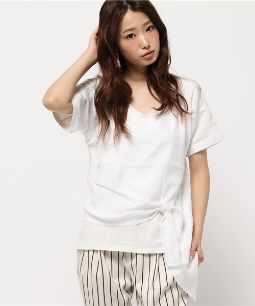 ROSE BUD COUPLES (ローズ バッド カップルズ)の「S-LCTT-15148 ASYMMETRY V/N S/S TOP(Tシャツ/カットソー・レディース・ホワイト/ブラック/オリーブ・ONE SIZE)」の1枚目の写真