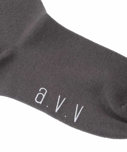 a.v.v（アーヴェヴェ）の「[KIDS]ラインニーハイソックス（ソックス/靴下・キッズ・グレー/ブラック・20/23）」の8枚目の写真