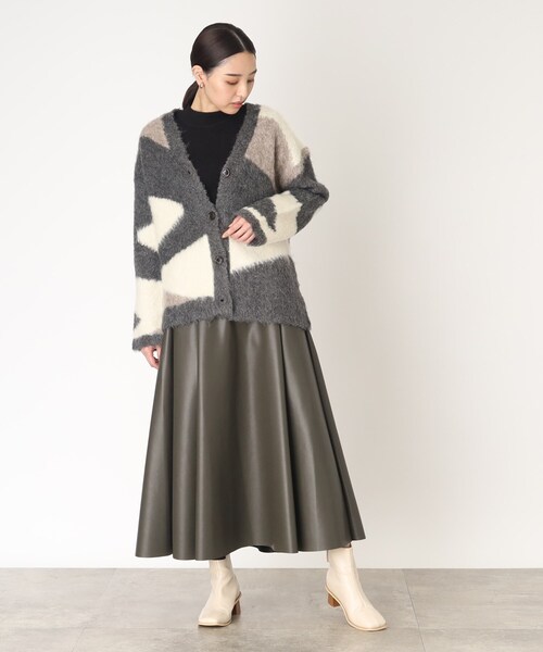 THE SHOP TK (ザ ショップ ティーケー )の「◆ふわふわカーディガン/ハグするニットシリーズ(カーディガン/ボレロ・レディース・スモーキーグリーン系/ブルー/ブラウン系5/グレー系その他5/ブラウン系その他・99)」の11枚目の写真