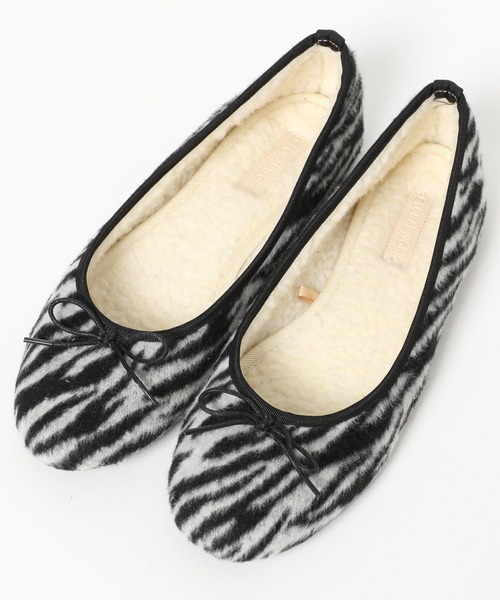 GLOBAL WORK（グローバルワーク）の「フワモコ撥水クッションバレエシューズ/973143（バレエシューズ・レディース・ブラック系その他2/ゼブラ/ブラウン系その他2/グレイッシュベージュ/ブラック系その他/ベージュ・X-LARGE/MEDIUM/SMALL/LARGE）」の15枚目の写真