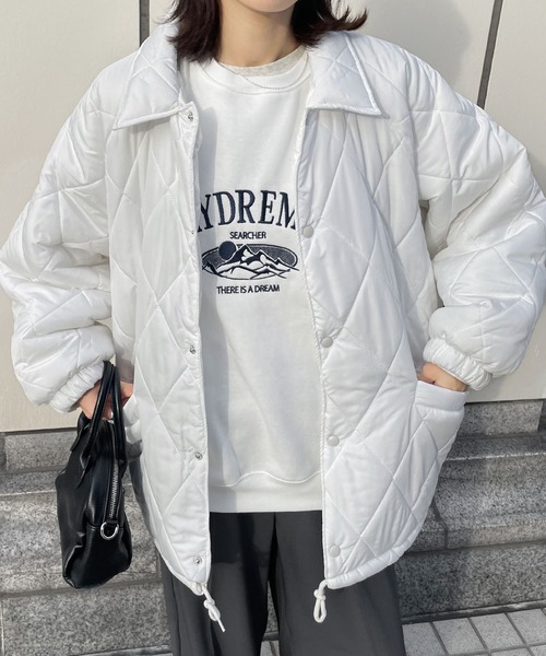 Chillfar（チルファー）の「キルティングオーバージャケット（ブルゾン・レディース・カーキ/アイボリー/ブラック・FREE）」の4枚目の写真