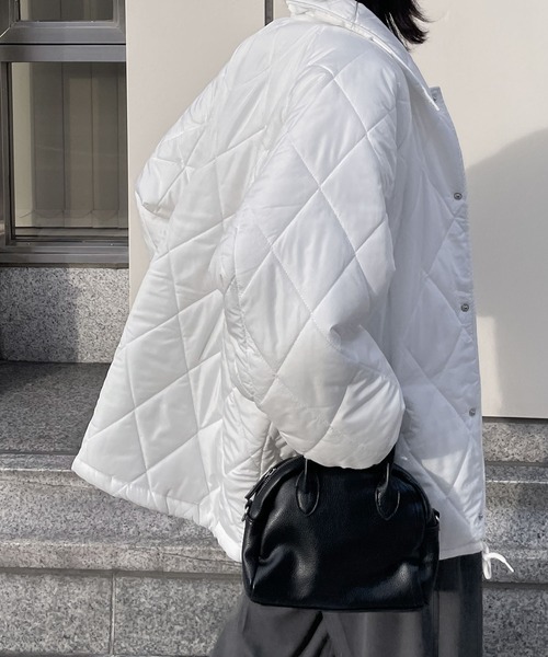 Chillfar（チルファー）の「キルティングオーバージャケット（ブルゾン・レディース・カーキ/アイボリー/ブラック・FREE）」の10枚目の写真