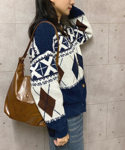 NANEA(ナネア)の「ノルディック柄ニットカーディガン(ニット/セーター・レディース・アイボリー/ネイビー・フリー)」の21枚目の写真