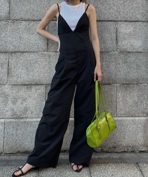 Reurie'（レウリィ）の「【ZOZO限定カラー有】エコレザーボストンバッグ / eco leather boston bag ショルダーバッグ スクエア アイボリー ブラック グリーン ツヤ（ボストンバッグ・レディース・アイボリー/ブラック/グリーン・FREE）」の14枚目の写真