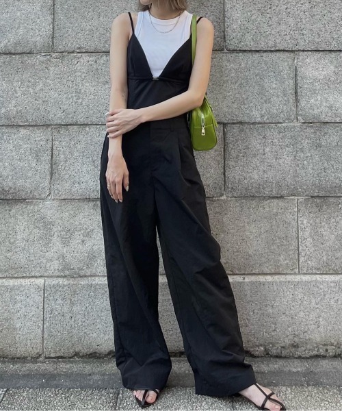 Reurie'（レウリィ）の「【ZOZO限定カラー有】エコレザーボストンバッグ / eco leather boston bag ショルダーバッグ スクエア アイボリー ブラック グリーン ツヤ（ボストンバッグ・レディース・アイボリー/ブラック/グリーン・FREE）」の15枚目の写真