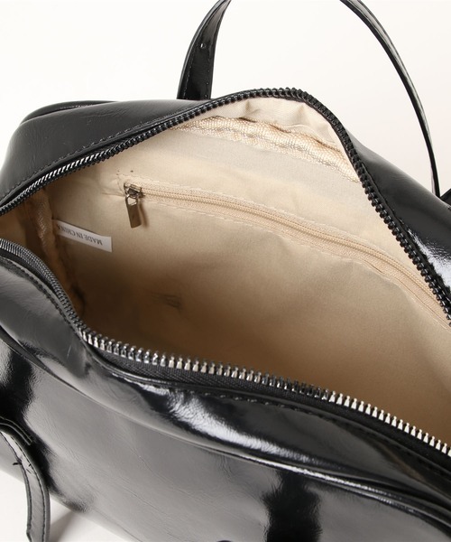 Reurie'（レウリィ）の「【ZOZO限定カラー有】エコレザーボストンバッグ / eco leather boston bag ショルダーバッグ スクエア アイボリー ブラック グリーン ツヤ（ボストンバッグ・レディース・アイボリー/ブラック/グリーン・FREE）」の21枚目の写真