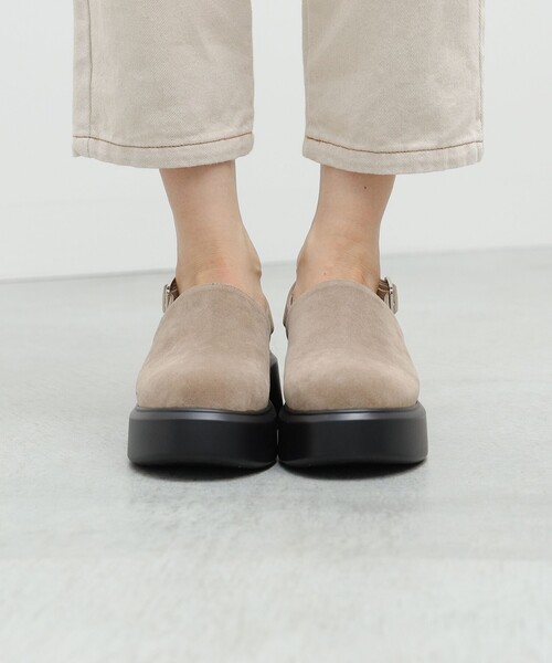 BEAMS HEART（ビームスハート）の「BEAMS HEART / フェイクスエード ストラップサボ（その他シューズ・レディース・ブラック/ベージュ・SMALL/LARGE/MEDIUM）」の8枚目の写真