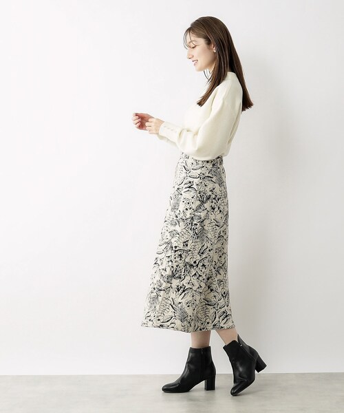 index（インデックス）の「◆≪5color≫ パール調ボタンスリーブボトルネックニット【洗濯機洗い可】（ニット/セーター・レディース・ライトベージュ/グレー/ライトブルー/オフホワイト/ピンク系・36/42/38/40）」の13枚目の写真